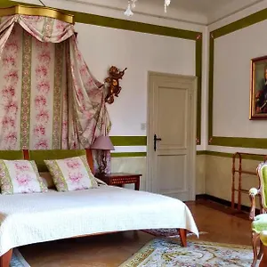 Apartment Charming Large Palazzo In Center For Up To 9 People