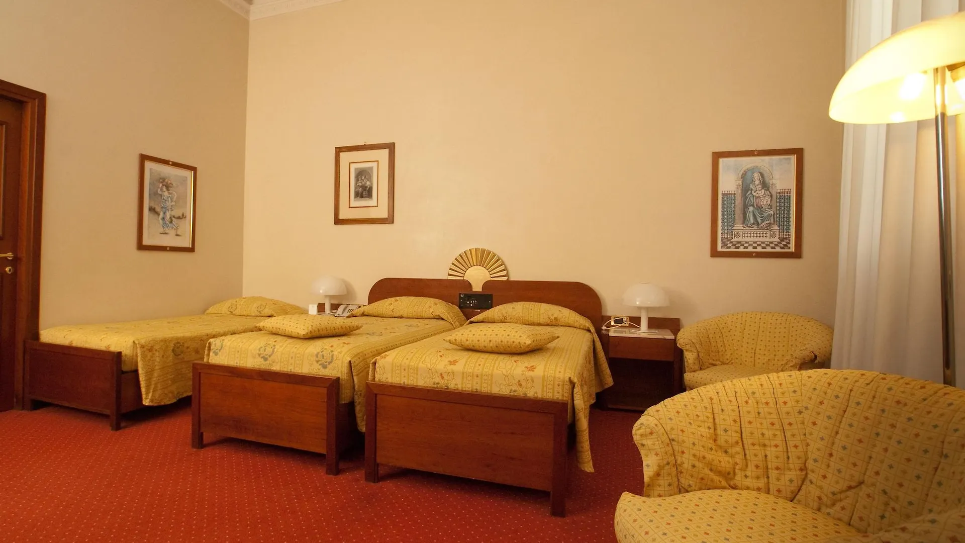 Hotel Roma Florence